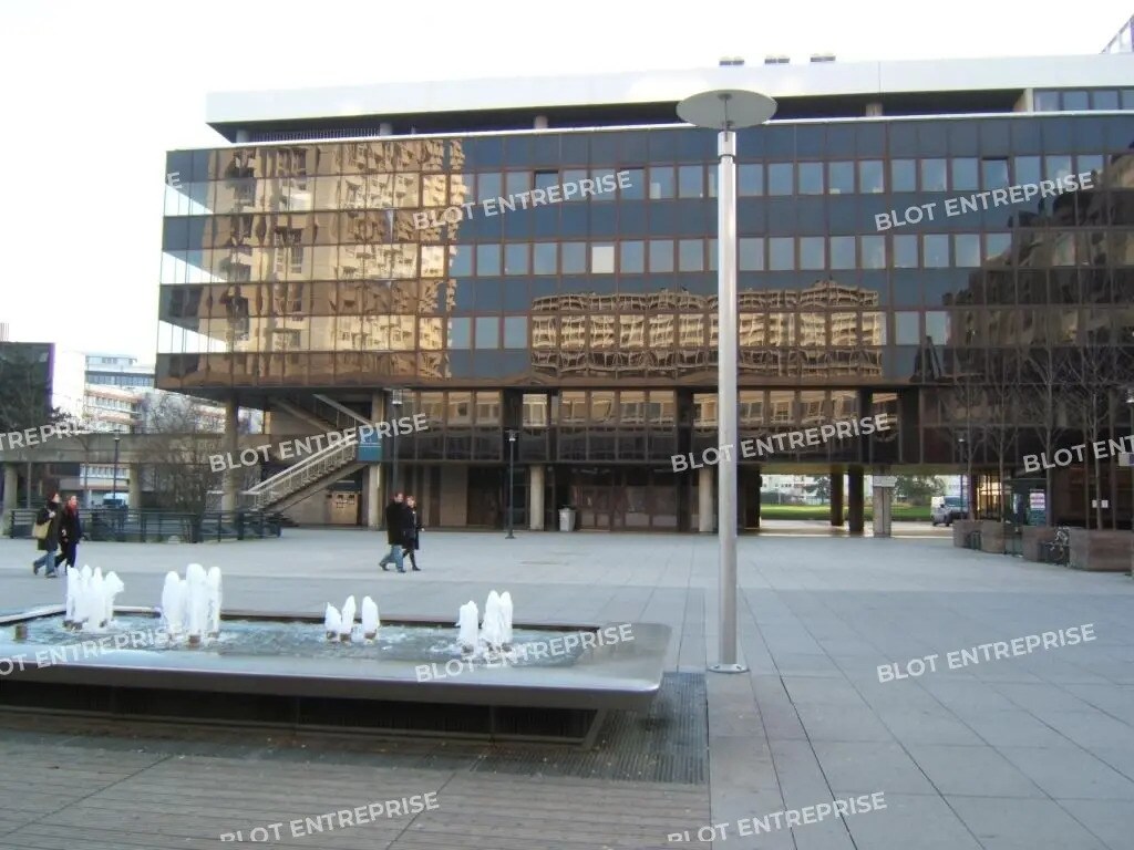 Bureau dans Rennes à louer Photo de l’immeuble– Image 1 sur 11