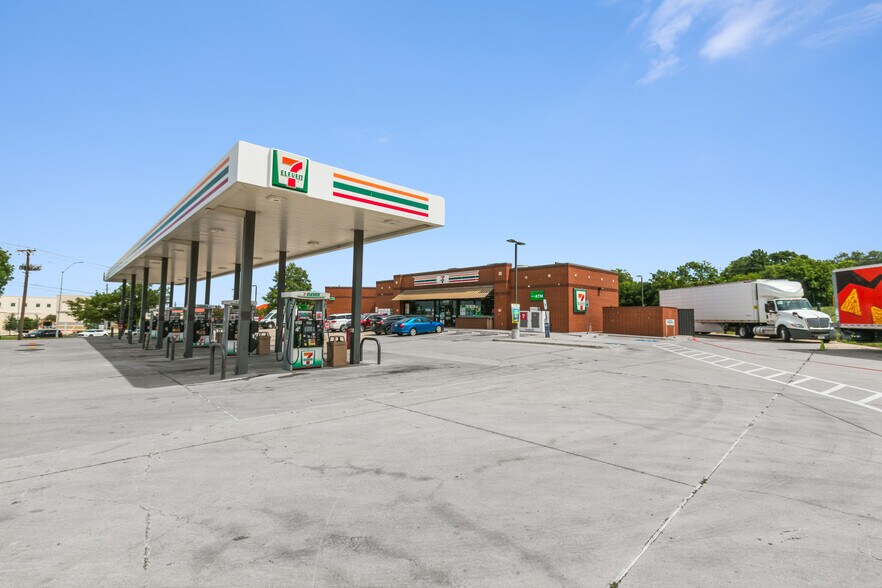 5420 Altamesa Blvd, Fort Worth, TX à vendre - Photo de l’immeuble – Image 2 sur 19