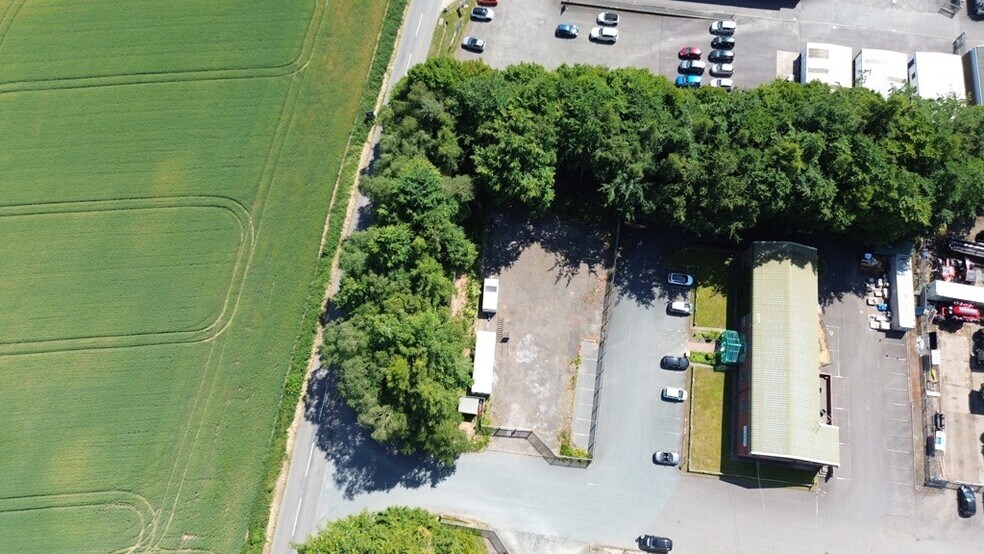 12-14 Berrow Green Rd, Martley à louer - Aérien – Image 1 sur 7