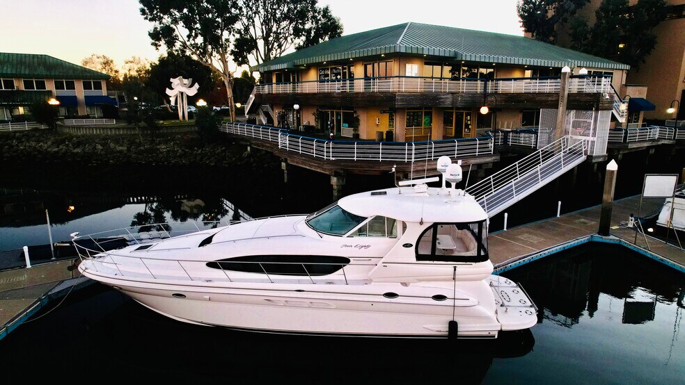 1070 Marina Village Pky, Alameda, CA à louer - Photo de l’immeuble – Image 3 sur 7