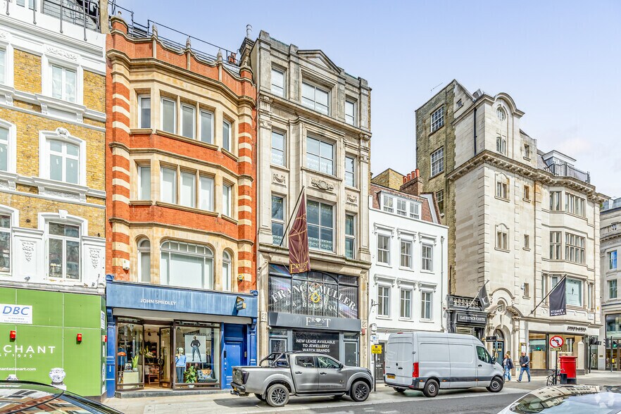 22 Brook St, Londres à louer - Photo de l’immeuble – Image 2 sur 2