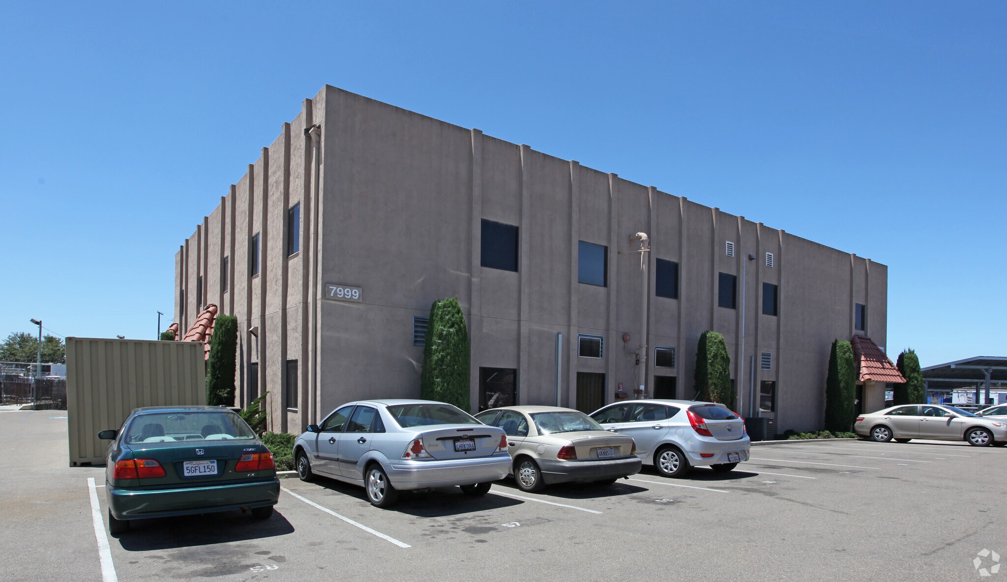 7999 Vickers St, San Diego, CA à vendre Photo principale– Image 1 sur 3