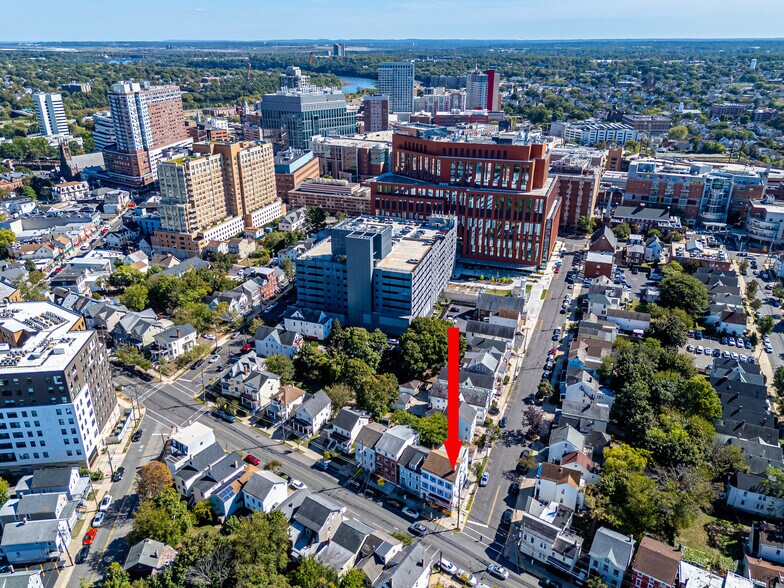 172 Hamilton St, New Brunswick, NJ à vendre - Photo de l’immeuble – Image 3 sur 50