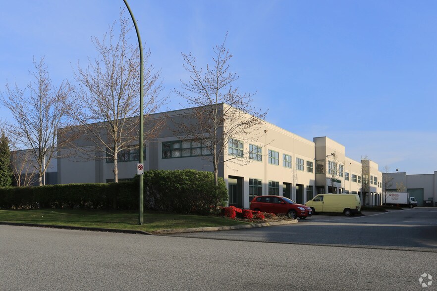 7188 Progress Way, Delta, BC à louer - Photo de l’immeuble – Image 2 sur 10