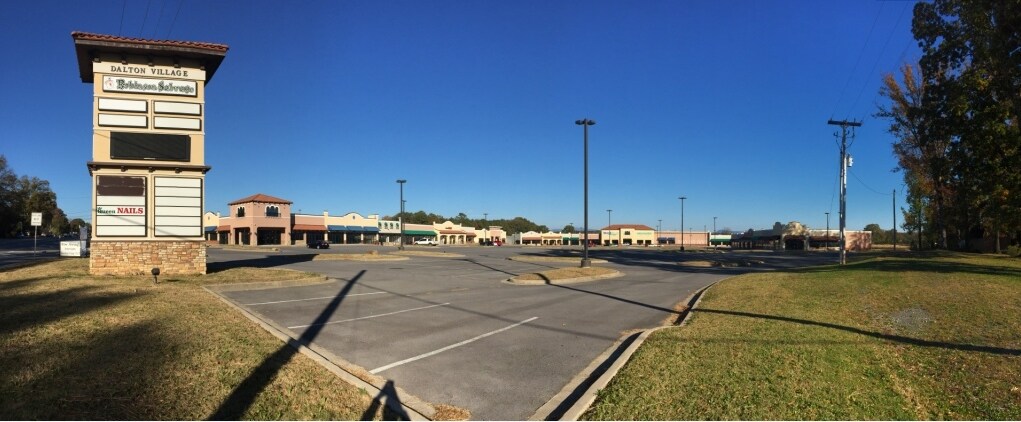 2410 Cleveland Hwy, Dalton, GA à louer Photo principale– Image 1 sur 29