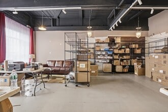 6 Chestnut St, Amesbury, MA à louer Photo intérieure– Image 2 sur 7