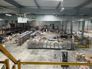 Local d’activités dans Villeparisis à louer Photo de l’immeuble– Image 1 sur 7