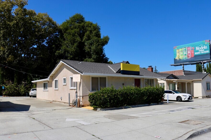 521 S Bascom Ave, San Jose, CA à vendre - Photo de l’immeuble – Image 1 sur 12