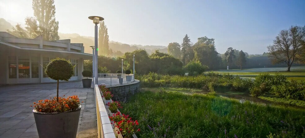 Bureau dans Gif-sur-Yvette à louer - Photo de l’immeuble – Image 2 sur 17
