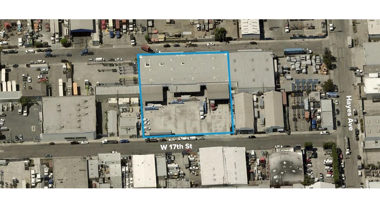 2037 W 17th St, Long Beach, CA à louer Aérien– Image 1 sur 1