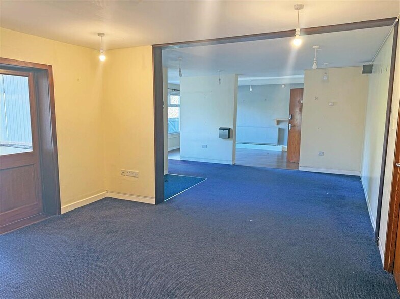 56-64 Willow Ln, Lancaster à vendre - Photo intérieure – Image 3 sur 3