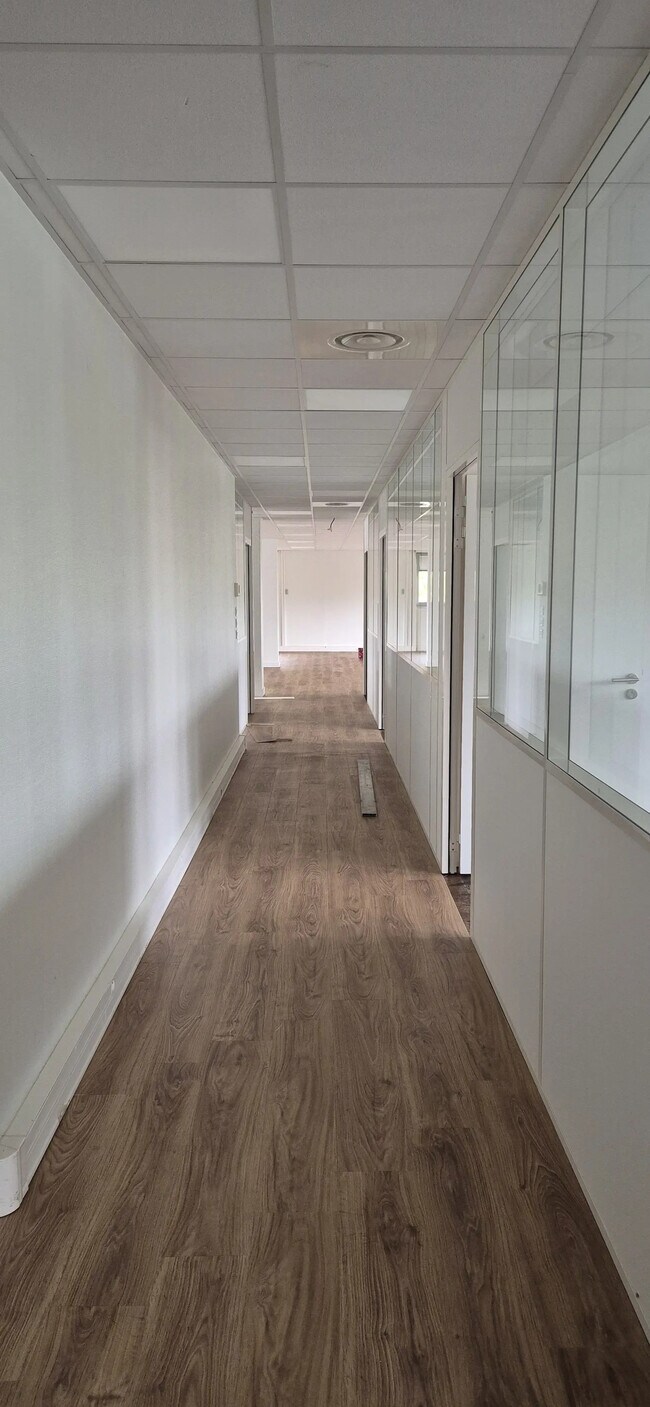 Plus de détails pour Bureau à louer