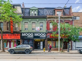 Plus de détails pour 442 Queen St W, Toronto, ON - Local commercial à vendre