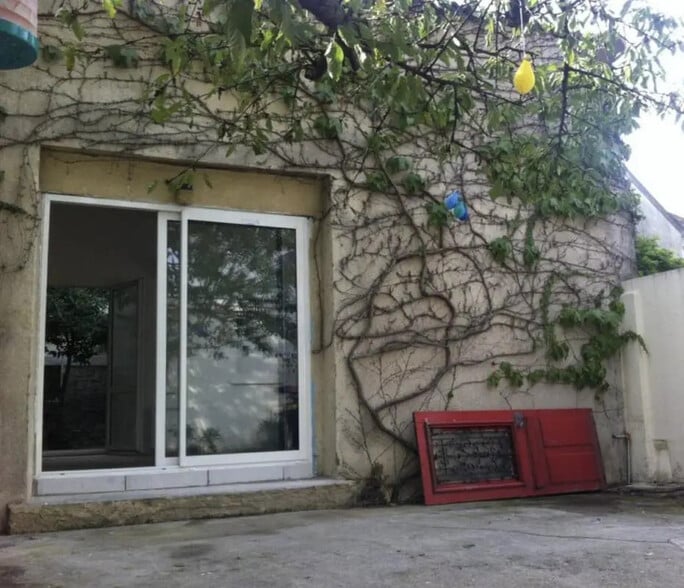 Bureau dans Montreuil à louer - Photo de l’immeuble – Image 2 sur 6