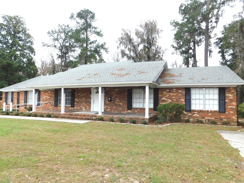 284 SW Baya Dr, Lake City, FL à vendre - Photo principale – Image 1 sur 19