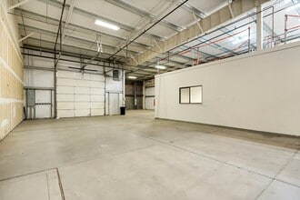 1740 Skyway Dr, Longmont, CO à vendre Photo intérieure– Image 2 sur 8