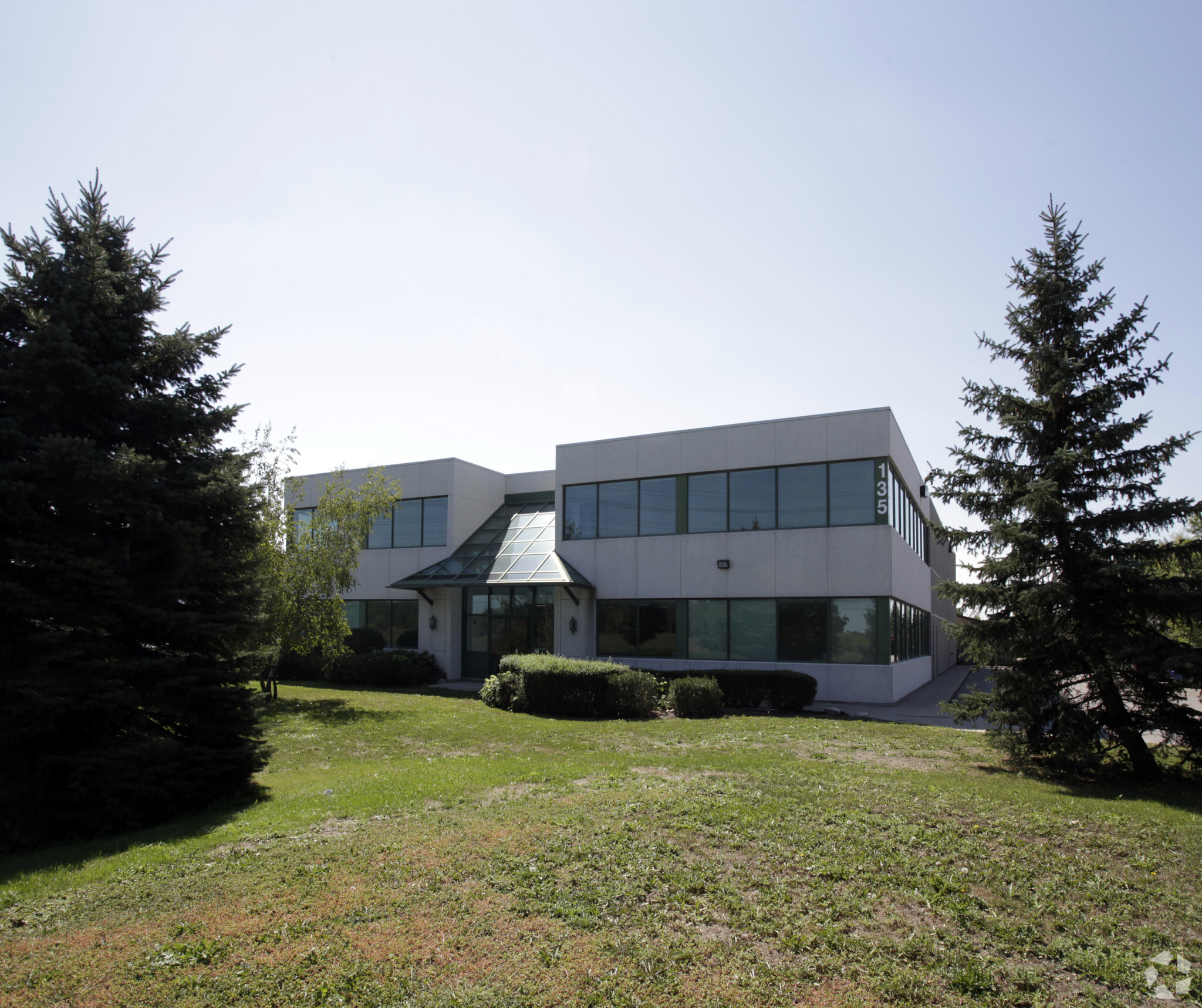135 Commercial Rd, Caledon, ON à vendre Photo principale– Image 1 sur 3