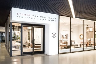 8687 Melrose Ave, West Hollywood, CA à louer Photo intérieure– Image 1 sur 2