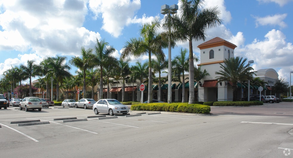 4501-4587 Weston Rd, Weston, FL à louer - Photo de l’immeuble – Image 2 sur 9
