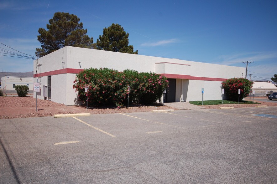 6501 Boeing Dr, El Paso, TX à louer - Photo de l’immeuble – Image 3 sur 18