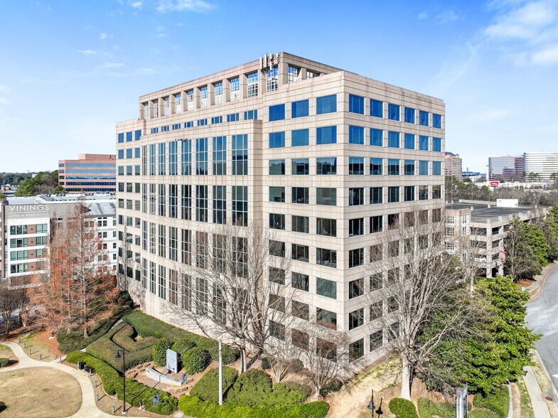3225 Cumberland Blvd SE, Atlanta, GA à louer - Photo de l’immeuble – Image 2 sur 15