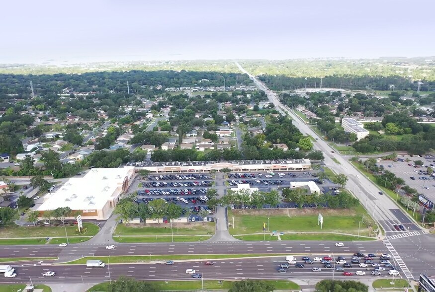 35104 US Highway 19 N, Palm Harbor, FL à louer - Aérien – Image 2 sur 4