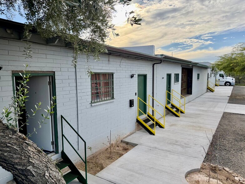 3122-3144 E Columbia St, Tucson, AZ à vendre - Photo de l’immeuble – Image 2 sur 54