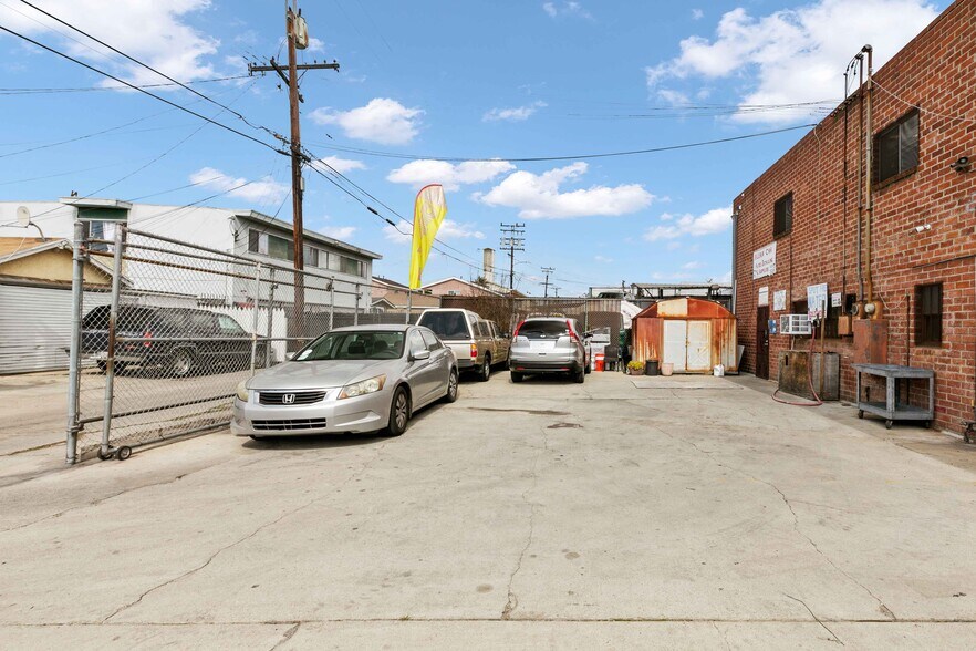 979 S La Brea Ave, Inglewood, CA à vendre - Photo de l’immeuble – Image 3 sur 53
