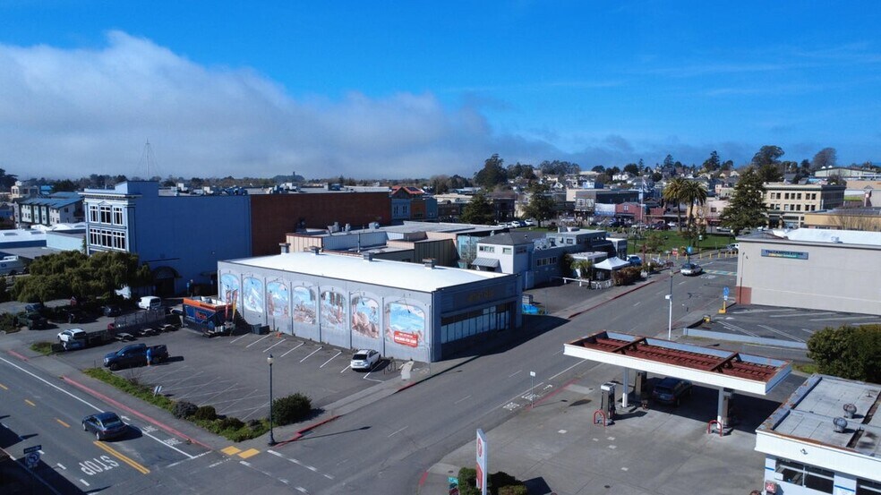 737 G St, Arcata, CA à vendre - Photo de l’immeuble – Image 2 sur 14