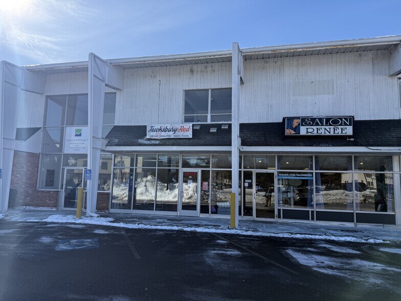 853 Main St, Tewksbury, MA à louer - Photo de l’immeuble – Image 2 sur 27