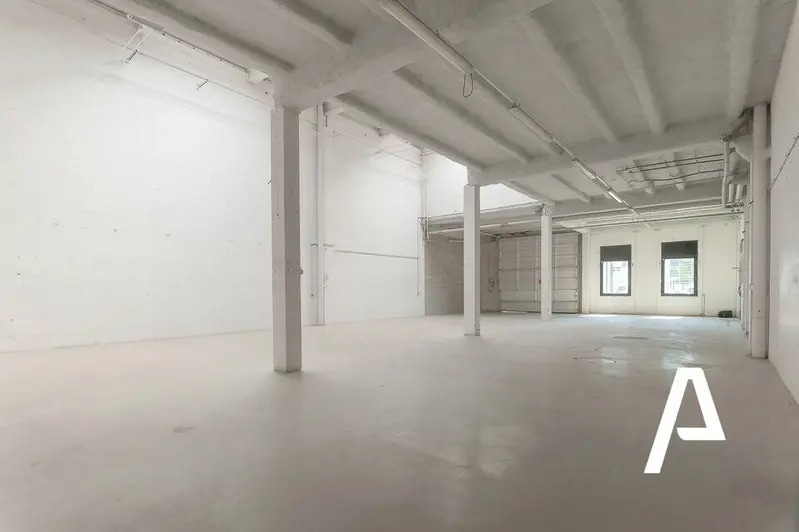 4 Avenue De La Baltique, Villebon-sur-Yvette à louer - Photo de l’immeuble – Image 3 sur 8