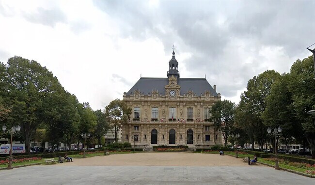 Plus de détails pour Local commercial à vendre