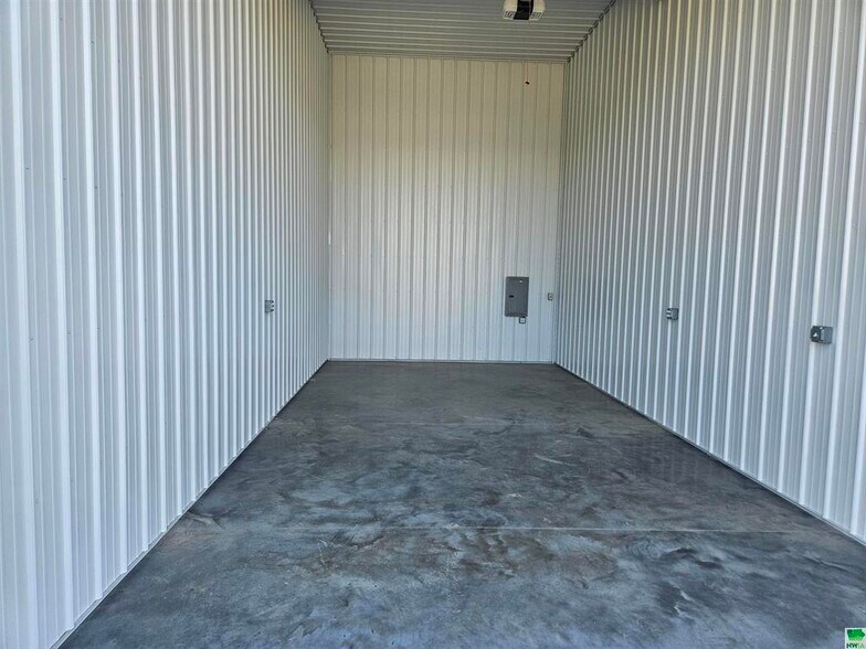 3001 Line Drive, Sioux City, IA à vendre - Photo de l’immeuble – Image 3 sur 8