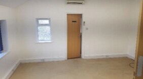 95A-95B Wood Lane, Altrincham à louer Photo intérieure– Image 2 sur 3