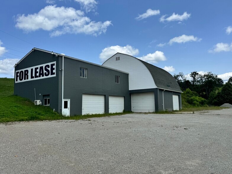 797 Carlton Dr, Bentleyville, PA à louer - Photo de l’immeuble – Image 2 sur 19