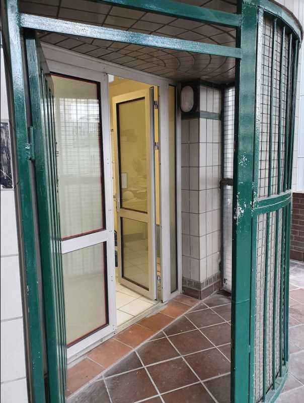 Bureau dans Paris à louer Hall d’entrée– Image 1 sur 7