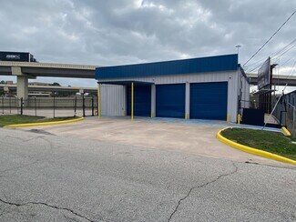 Plus de détails pour 10485 Northwest Fwy, Houston, TX - Local d'activités à louer