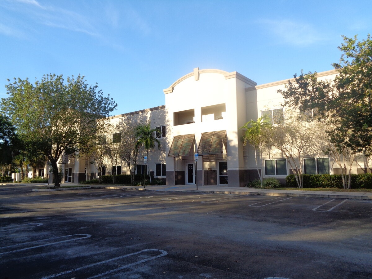 3924-3960 Coral Ridge Dr, Coral Springs, FL 33065 - Lot 3924-7 -  - Photo intérieure - Image 2 of 7