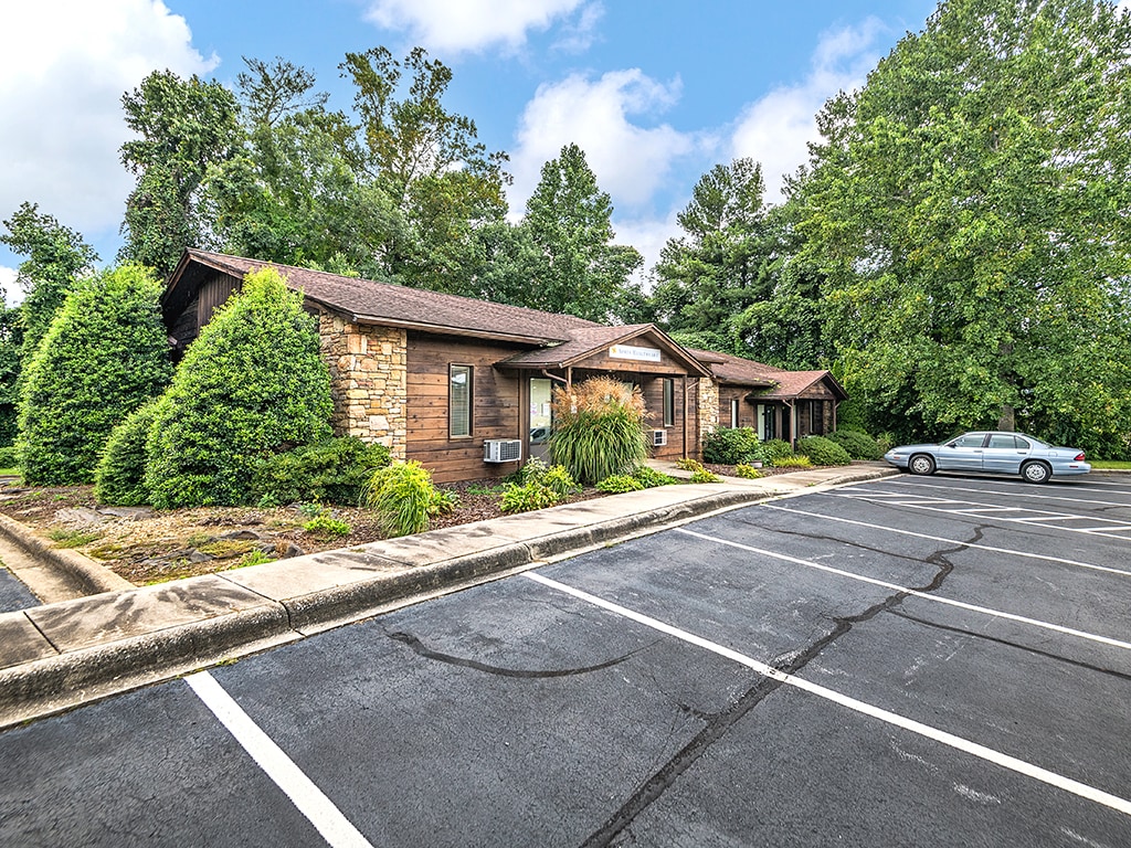 141 Glenn Bridge Rd, Arden, NC à louer Photo intérieure– Image 1 sur 12