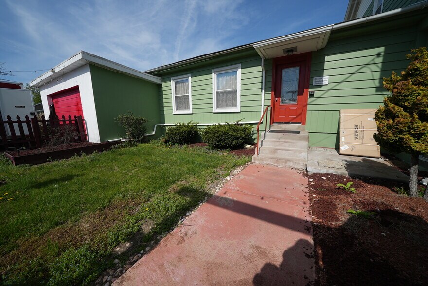 5704 Allentown Pike, Reading, PA à vendre - Photo de l’immeuble – Image 3 sur 14