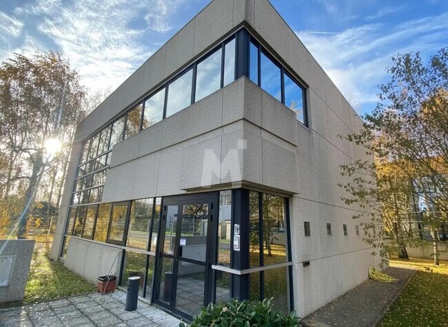 Plus de détails pour Bureau à louer