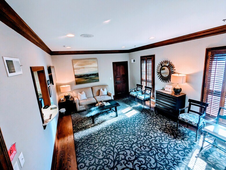 4721 Chamblee Dunwoody Rd, Atlanta, GA à louer - Hall d’entrée – Image 3 sur 15