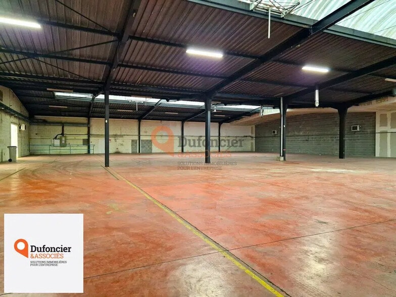Industriel/Logistique dans Poitiers à louer - Photo de l’immeuble – Image 1 sur 2