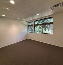945 University Ave, Sacramento, CA à louer Photo intérieure– Image 2 sur 8