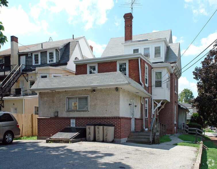 933 W Main St, Norristown, PA à vendre - Photo de l’immeuble – Image 2 sur 37