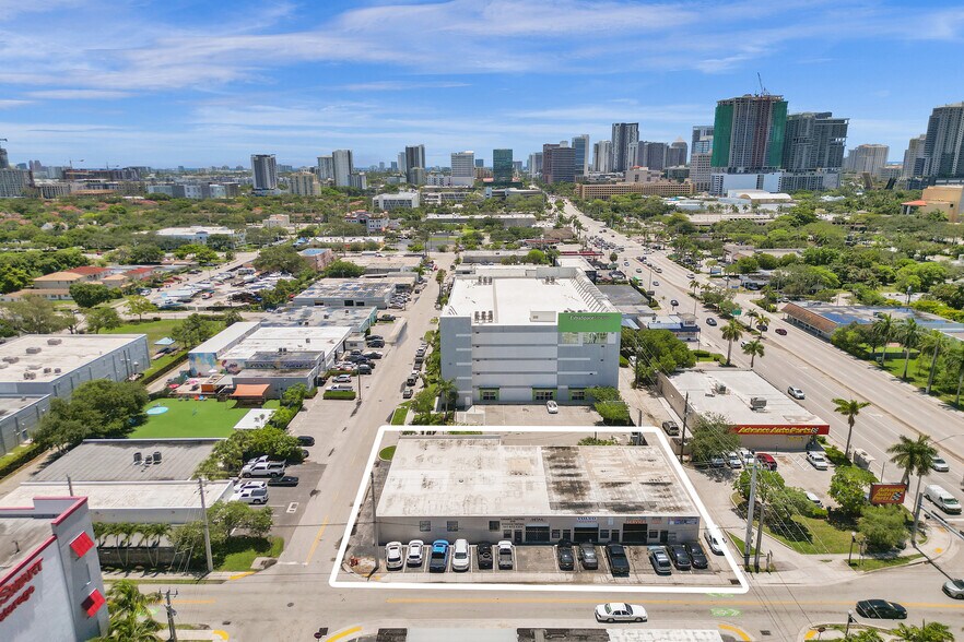 828 NW 1st St, Fort Lauderdale, FL à vendre - Photo de l’immeuble – Image 2 sur 20