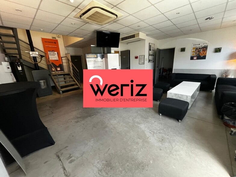 1140 Rue André Ampère, Aix-en-Provence à louer - Photo de l’immeuble – Image 3 sur 8