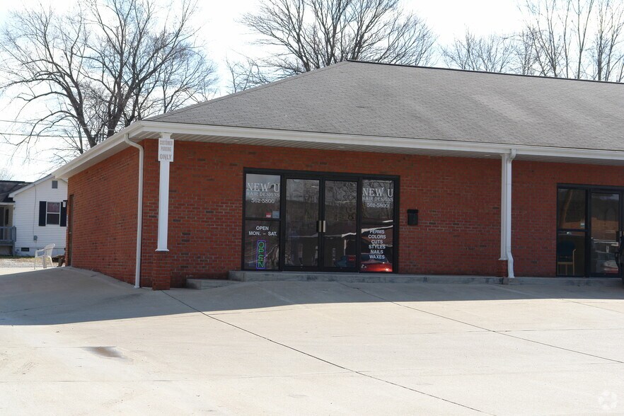2939 Virginia Ave, Hurricane, WV à louer - Photo de l’immeuble – Image 3 sur 4