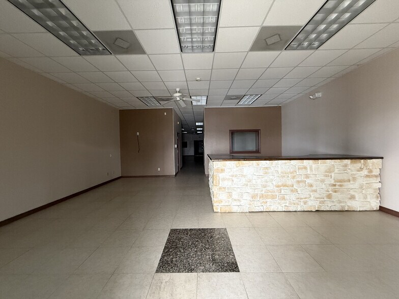 1401 E Hackberry St, McAllen, TX à louer - Photo de l’immeuble – Image 3 sur 7