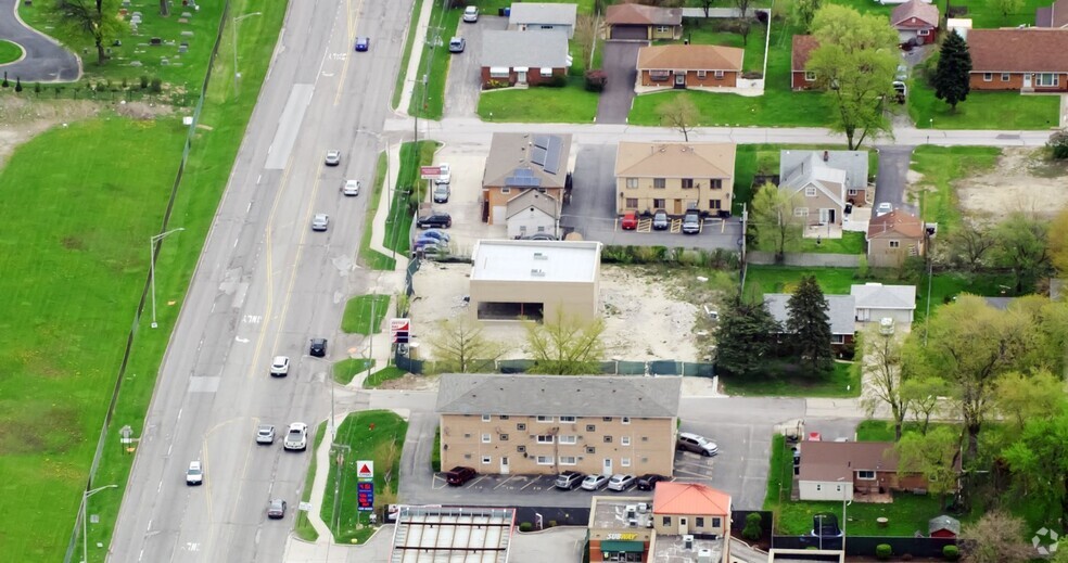 7901 S 87th St, Justice, IL à louer - Photo de l’immeuble – Image 3 sur 3